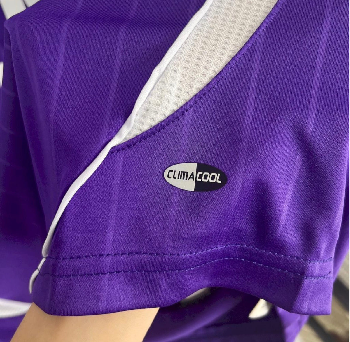 Troisième maillot rétro du Real Madrid 2006