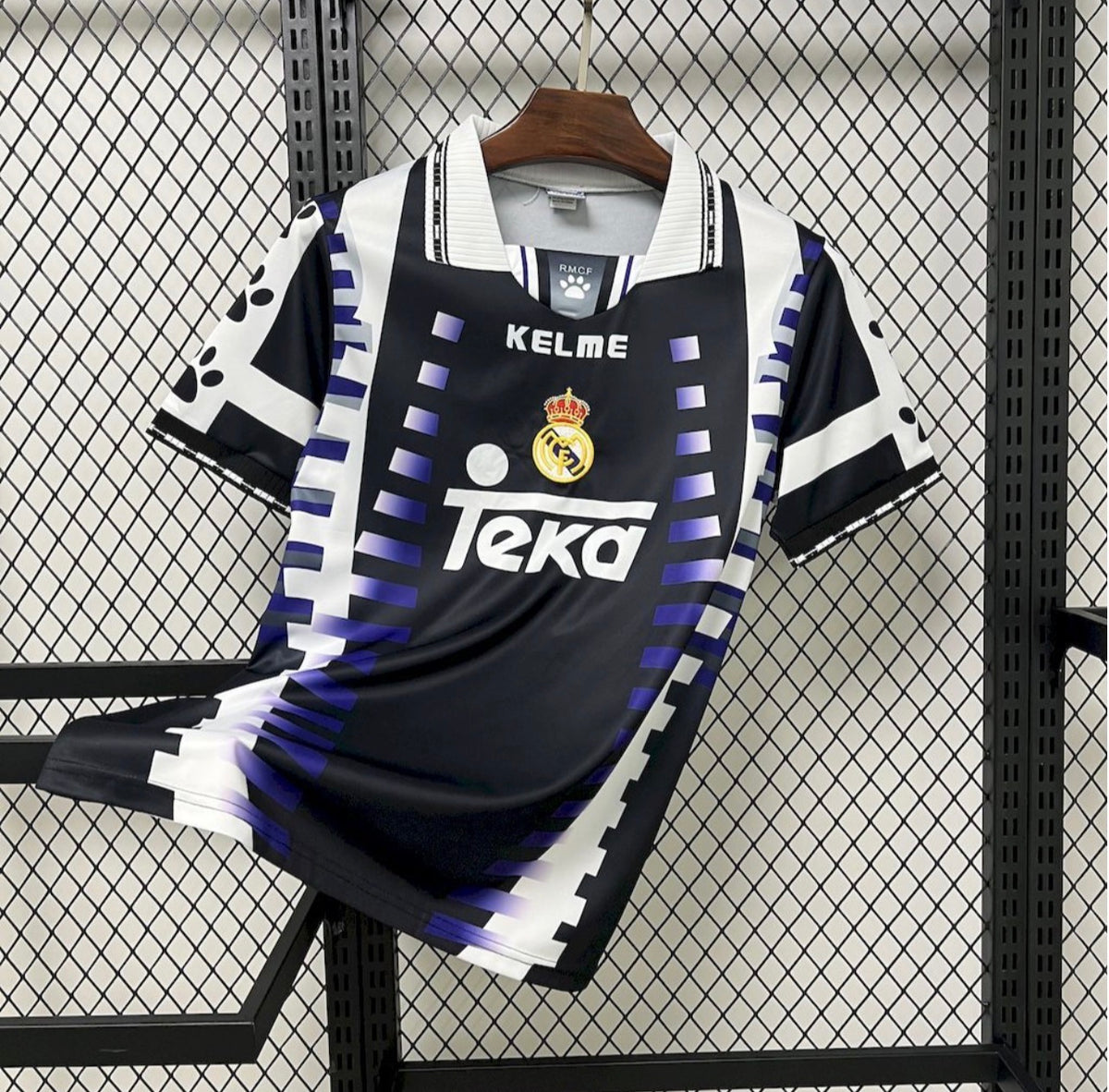 Real Madrid 1997/98 Away Retro Jersey
