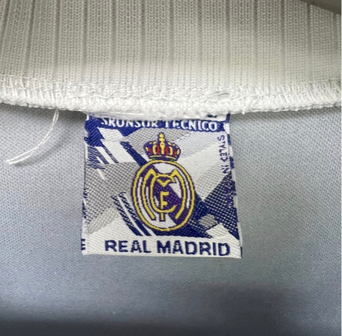 Real Madrid 1997/98 Away Retro Jersey