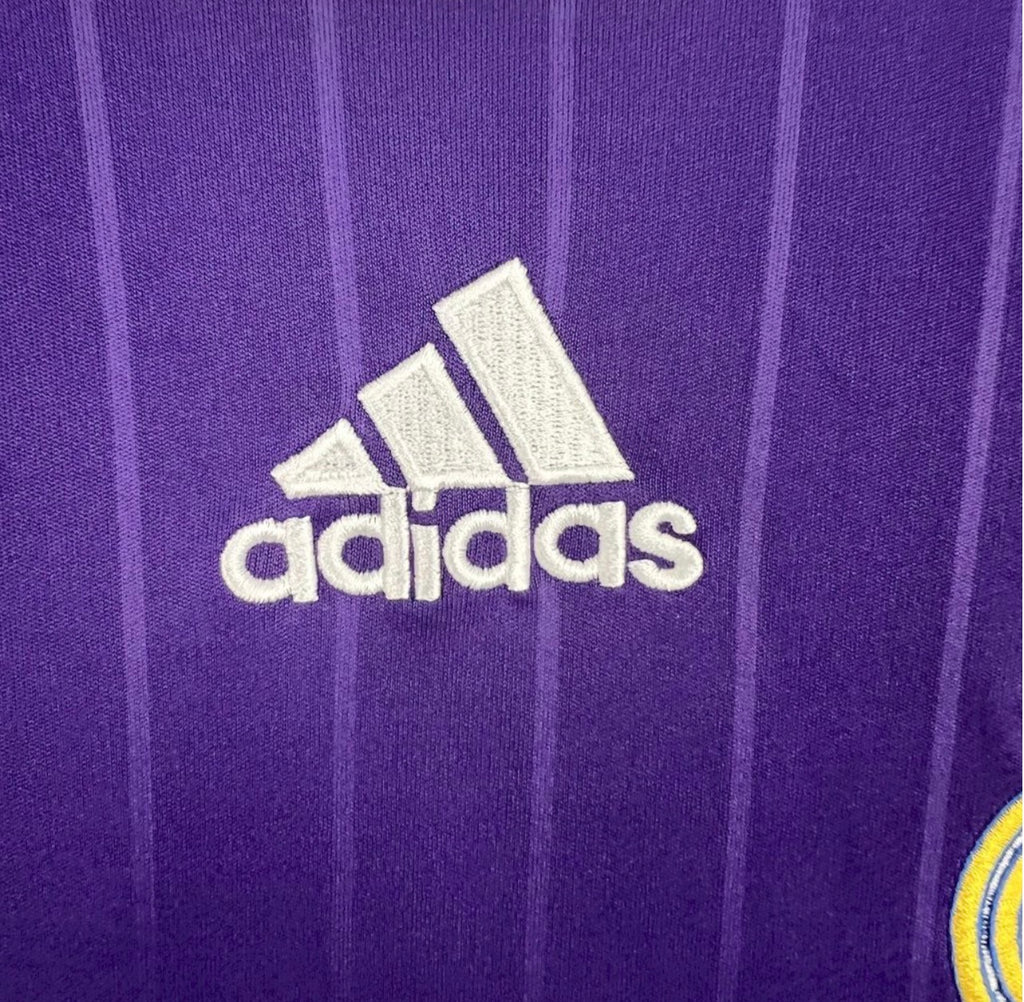 Troisième maillot rétro du Real Madrid 2006