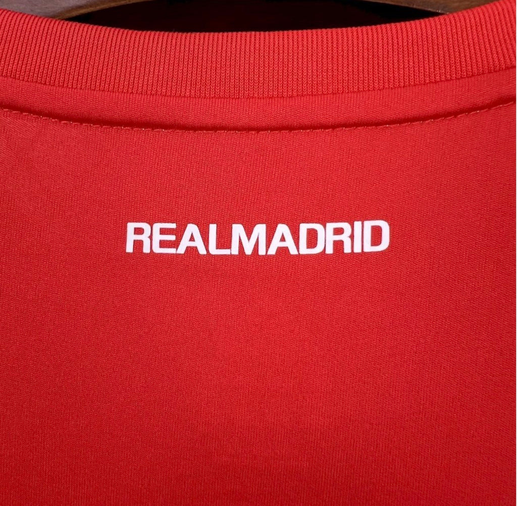 Troisième maillot rétro du Real Madrid 2011/12