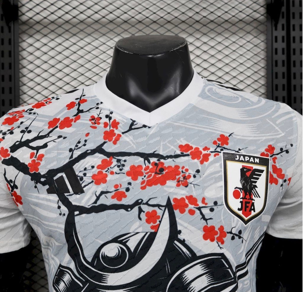 Japon 2025-26 – Maillot version Samouraï Sakura