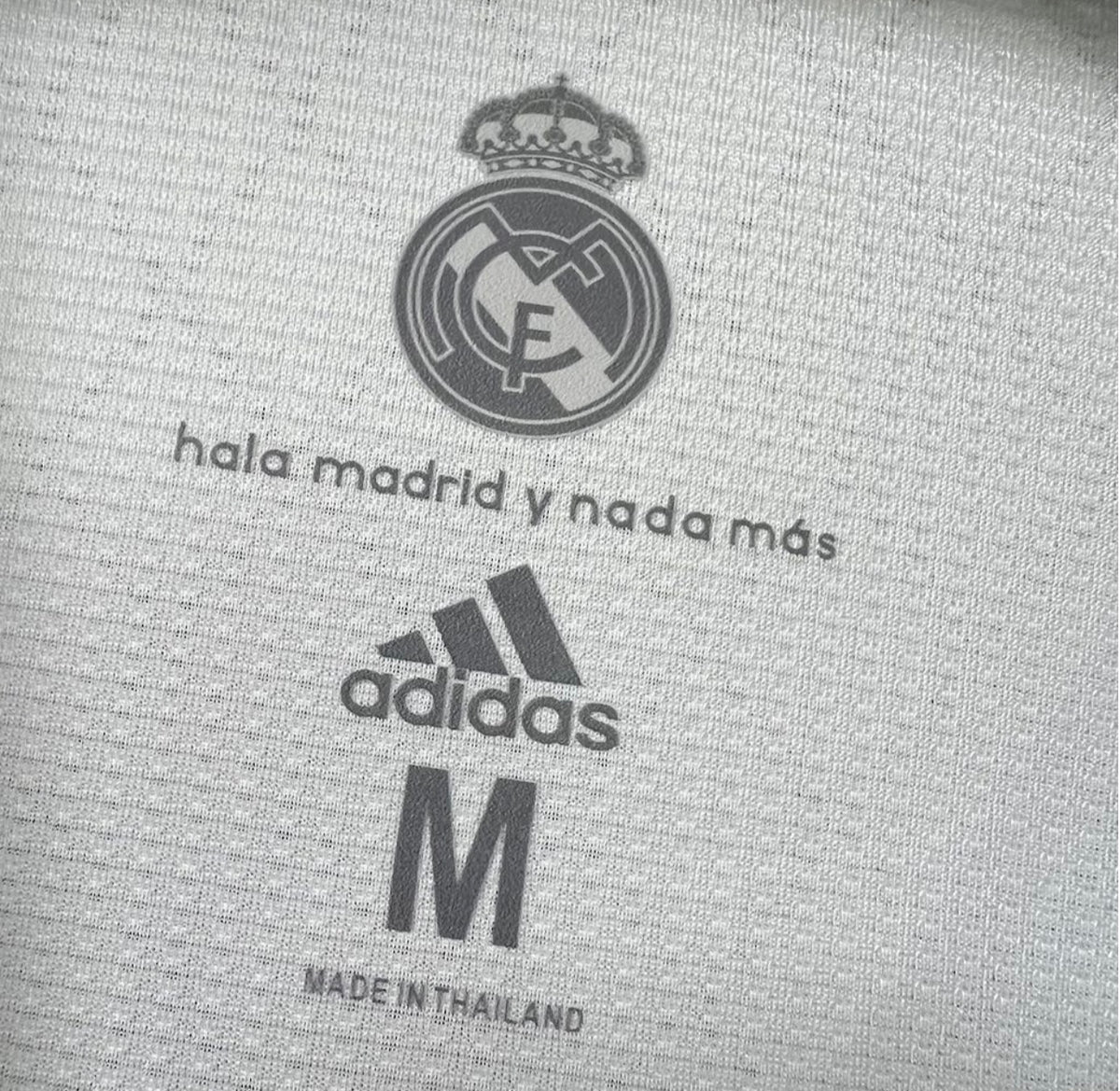 Real Madrid 2015/16 Retro Home Jersey