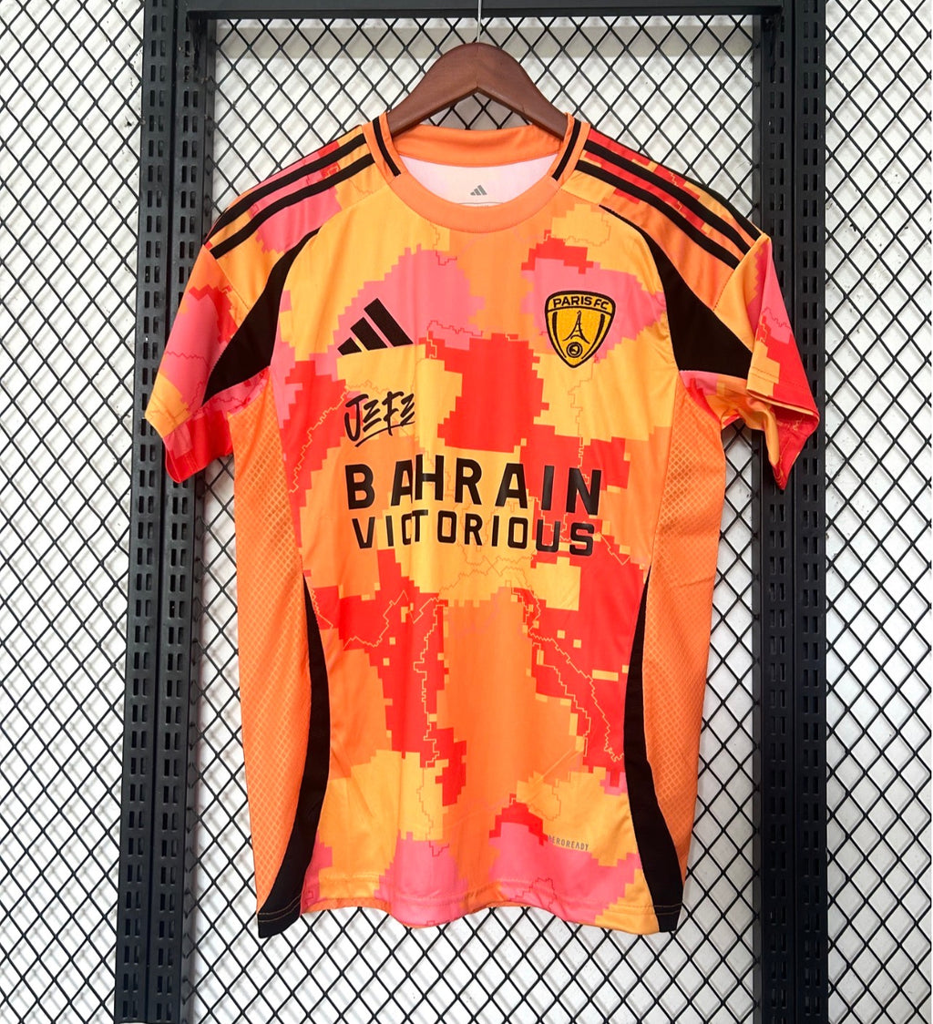 Maillot domicile du Paris FC 2025-26