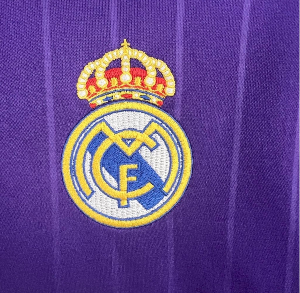 Troisième maillot rétro du Real Madrid 2006