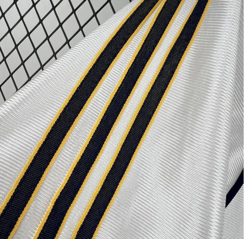 Maillot rétro domicile du Real Madrid 1998/00